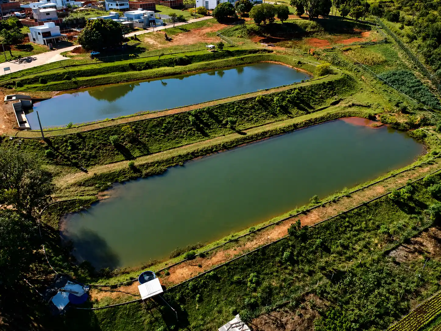 Lagoas de tratamento de água com monitoramento ambiental e controle hídrico no Distrito Federal